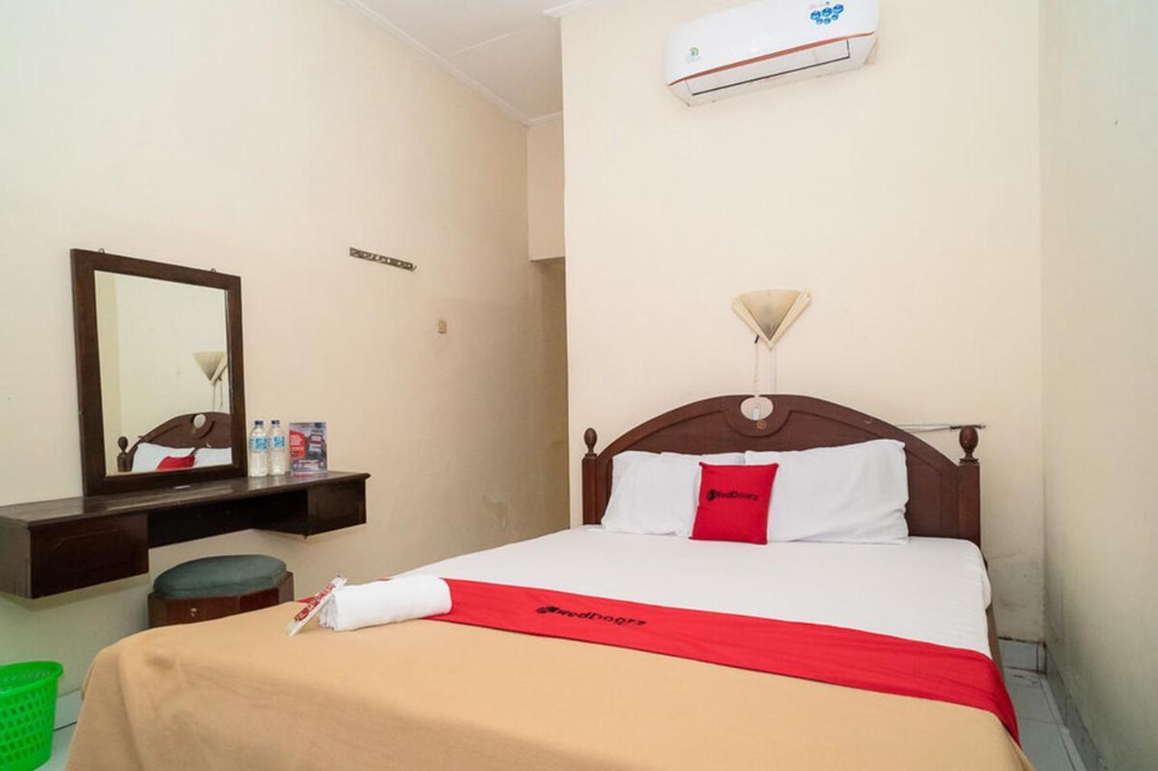 Reddoorz Near Kampus 3 Uty Yogyakarta Hotel Екстериор снимка