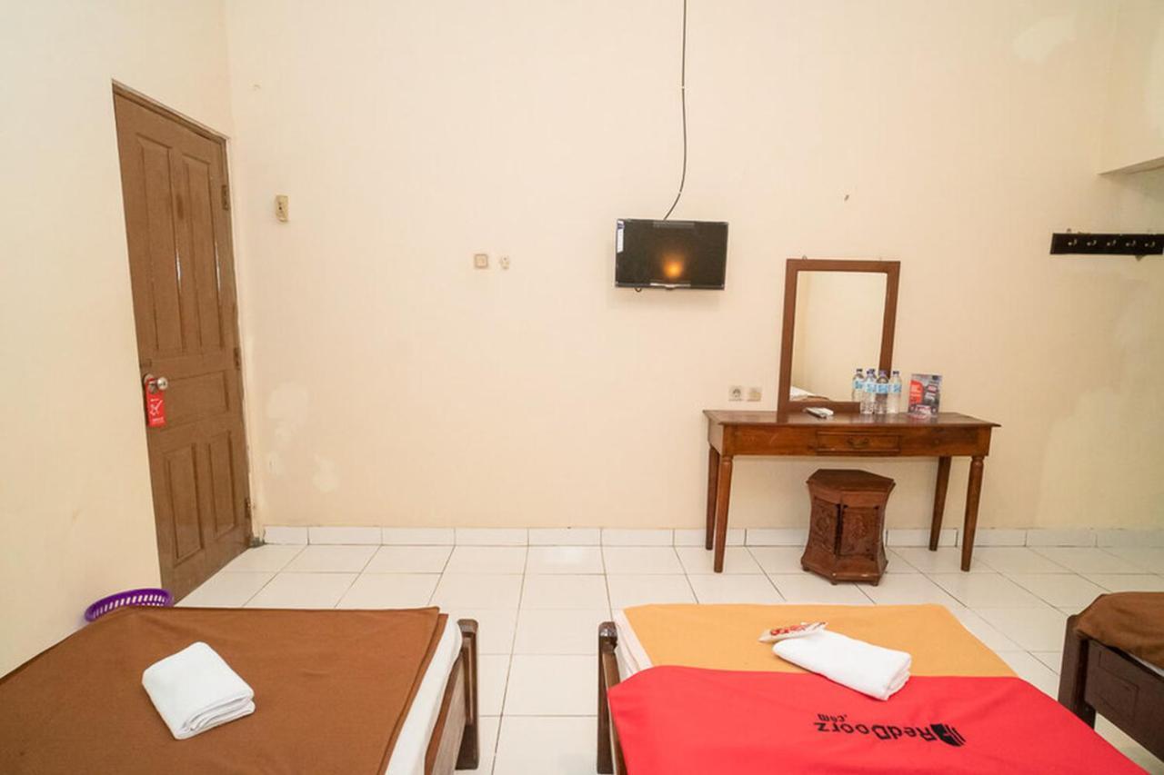 Reddoorz Near Kampus 3 Uty Yogyakarta Hotel Екстериор снимка
