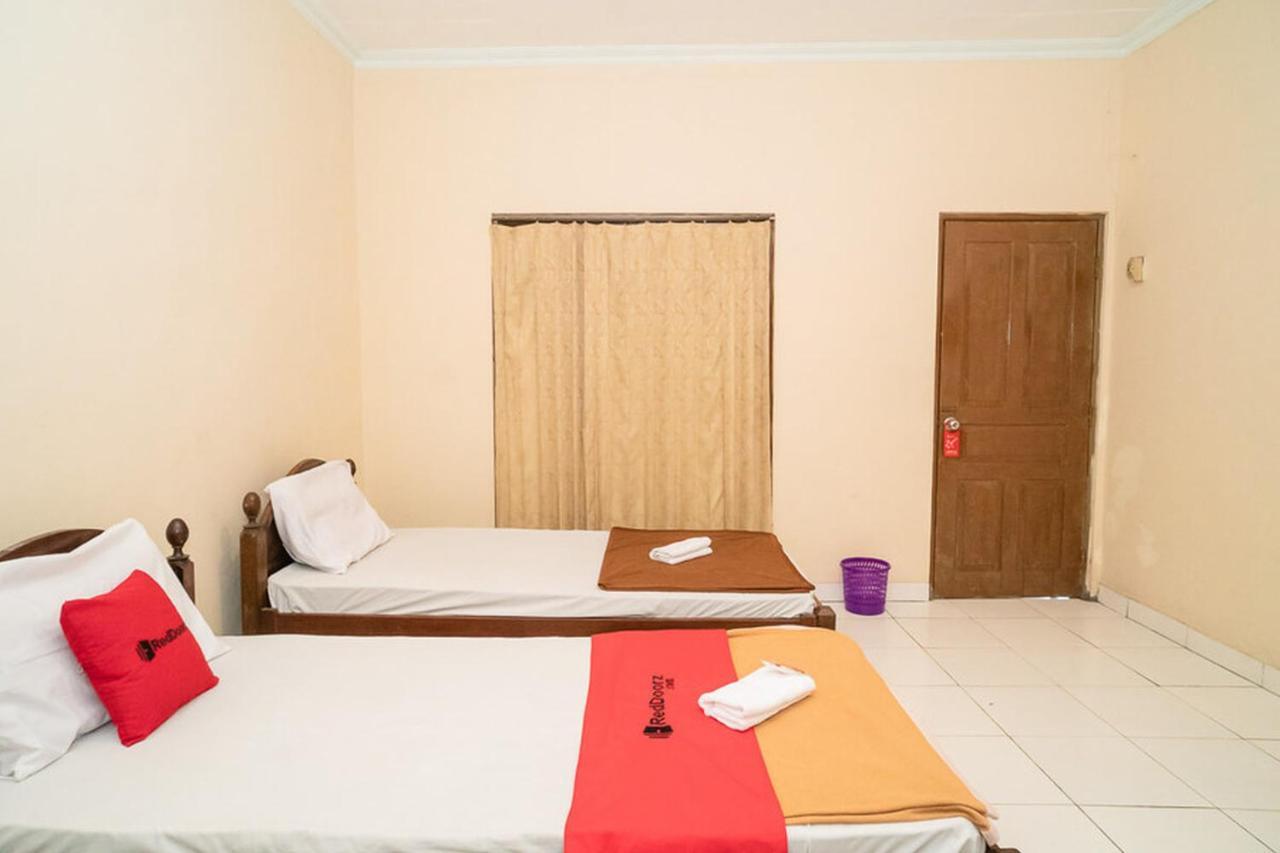 Reddoorz Near Kampus 3 Uty Yogyakarta Hotel Екстериор снимка